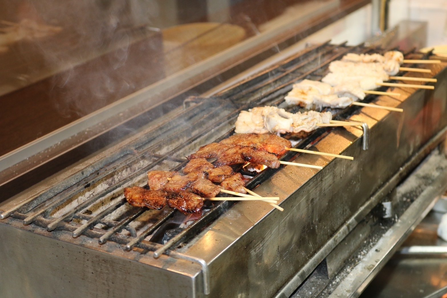 串焼三玄の串焼風景10